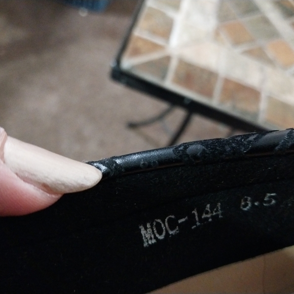 Men's Black Loafers with Patterned Design - Picture 8 of 10